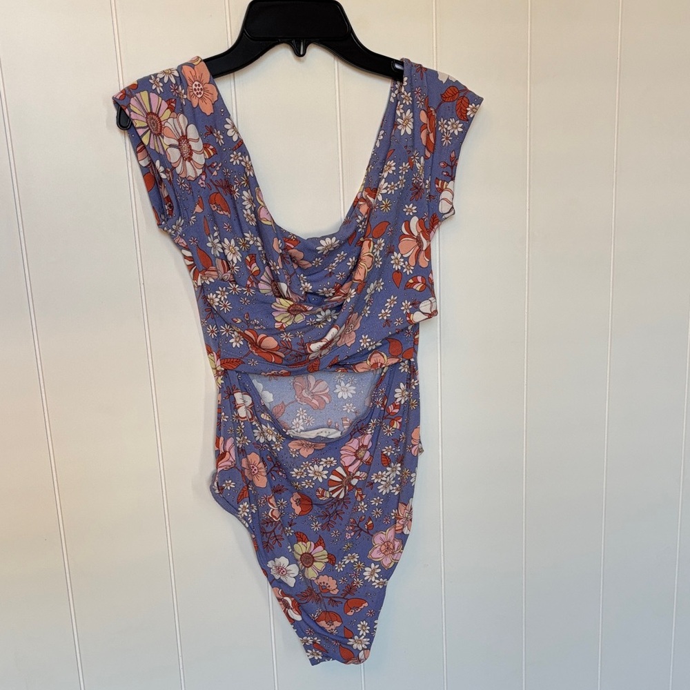 Lush floral Bodysuit!  large